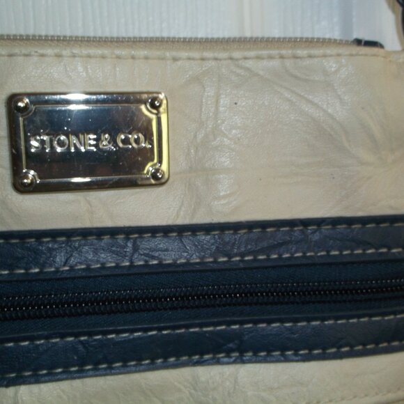 Stone & Co Faux Leather Cross Body Bag PURSE Beige & Navy Blue - Lots of Pockets - Picture 3 of 8